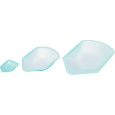 Nacelles de pesée et de distribution avec bec verseur
