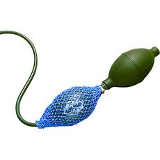 Poire soufflante avec réservoir de régulation