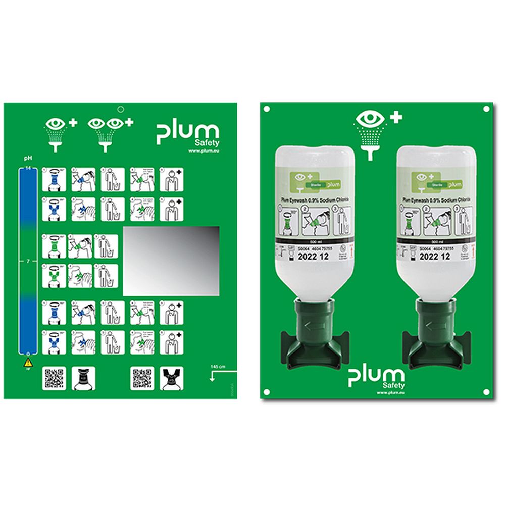 Stations lave-œil ouvertes avec flacons de solution de chlorure de sodium