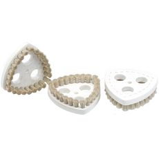 3 brosses pour faciliter le tamisage